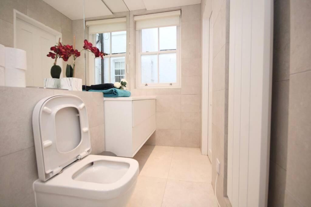 דירות לונדון Lovely Flat In Baker Street מראה חיצוני תמונה
